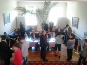 Տիգրան Ուրիխանյանը պնդել է, որ Գալուստ Սահակյանին չի ընտրել (տեսանյութ)